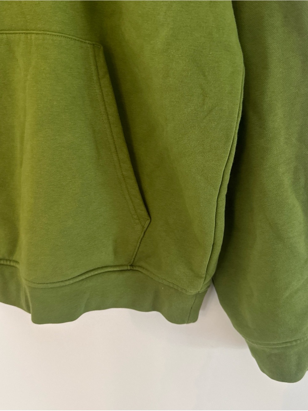 Adidas olive green Originals Essentials Trefoil Hoodie Size XL Sweatshirt - Picture 4 of 8